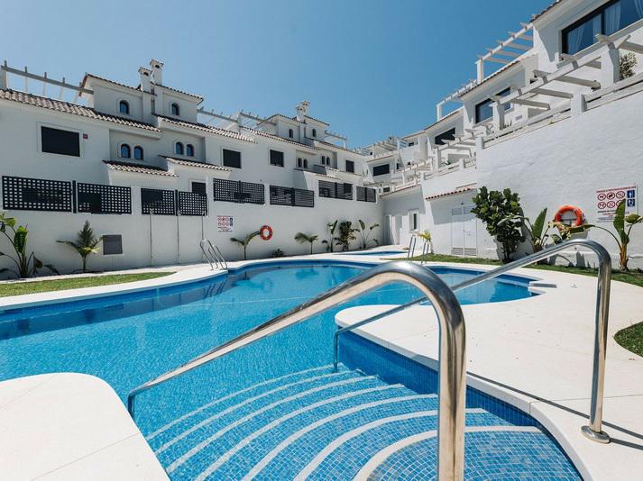 Modern Townhouse in El Paraíso – Long Term Rental