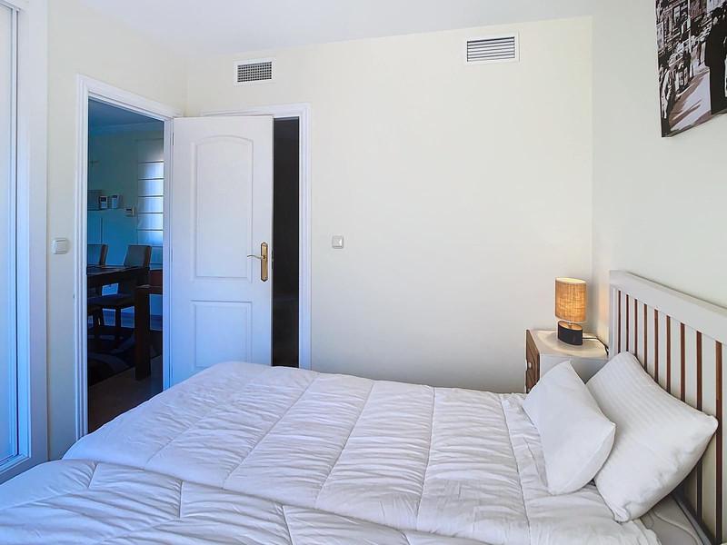 Penthouse in Lagos de Santa María, Elviria – Long-Term Rental