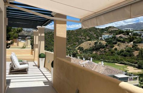 Penthouse 4 Bedrooms 1 Bathroom in La Quinta