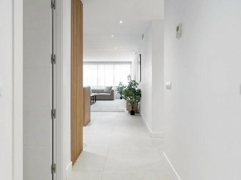 Middle Floor Apartment 3 Bedrooms 2 Bathrooms in Puerto Banús