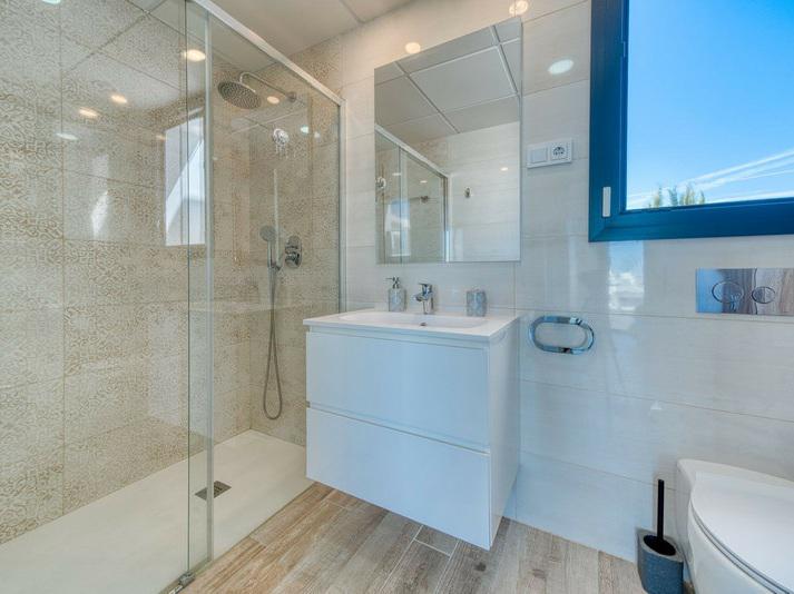 Penthouse 3 Bedrooms 3 Bathrooms in Bel Air