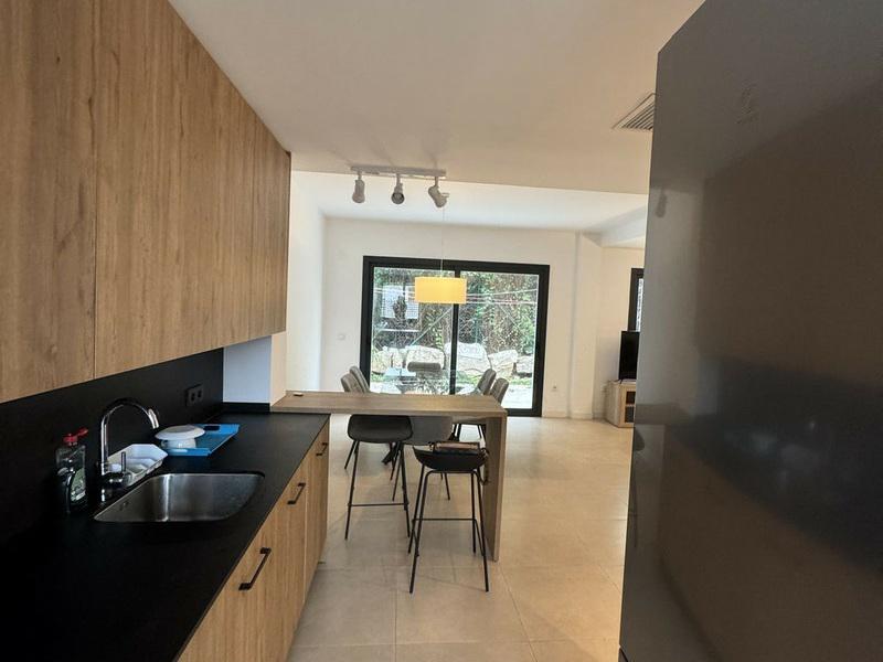 Modern Townhouse in El Paraíso – Long Term Rental