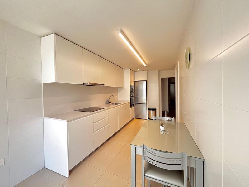 Modern Apartment in La Campana, Nueva Andalucía – Long-Term Rental