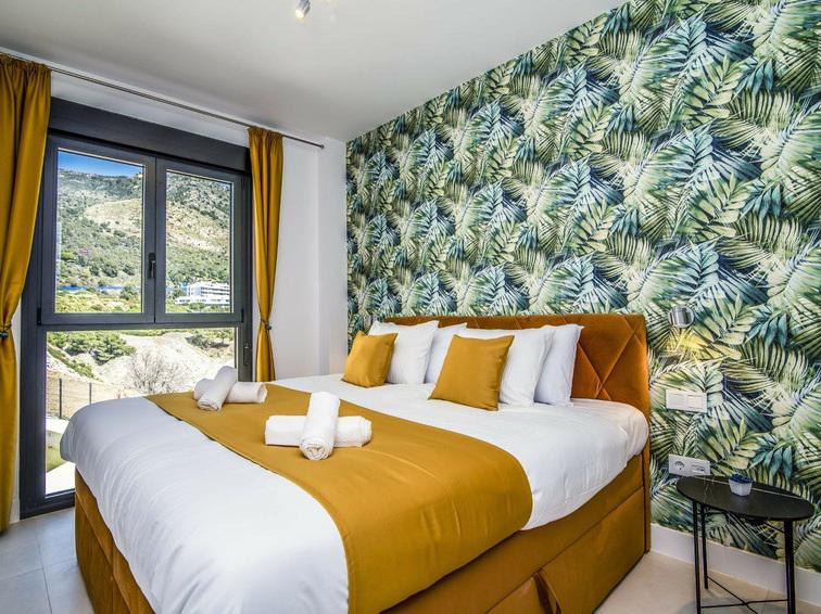 Luxury Apartment in Higuerón Oeste, Fuengirola – Long-Term Rental