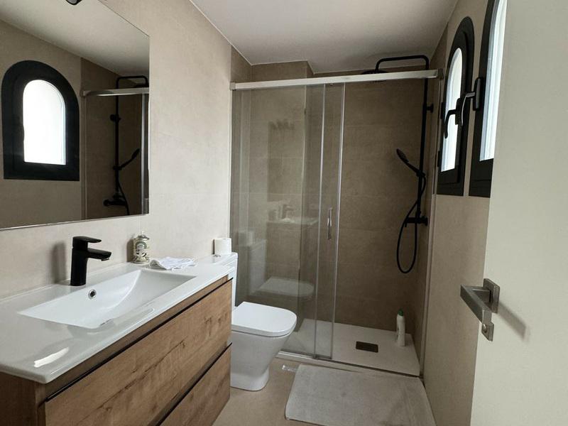 Modern Townhouse in El Paraíso – Long Term Rental