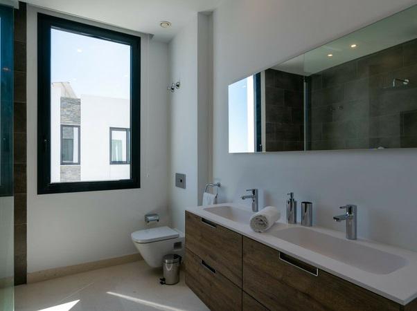 Townhouse 5 Bedrooms 3 Bathrooms in Cabopino
