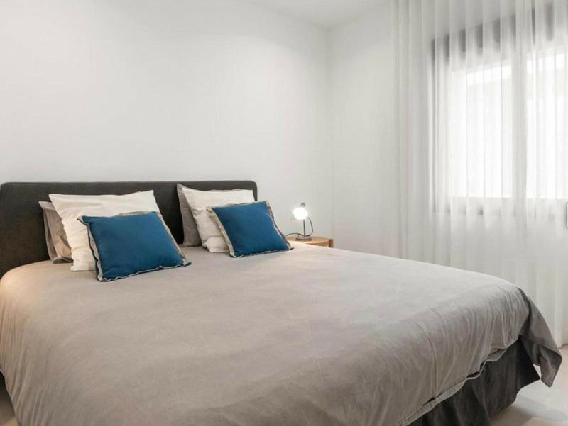 Middle Floor Apartment 3 Bedrooms 2 Bathrooms in Puerto Banús