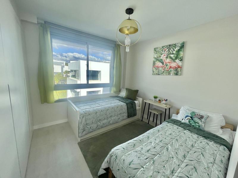 Modern Apartment in Vanian Gardens, Estepona