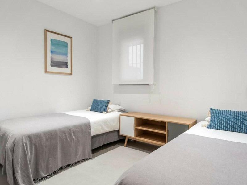 Middle Floor Apartment 3 Bedrooms 2 Bathrooms in Puerto Banús