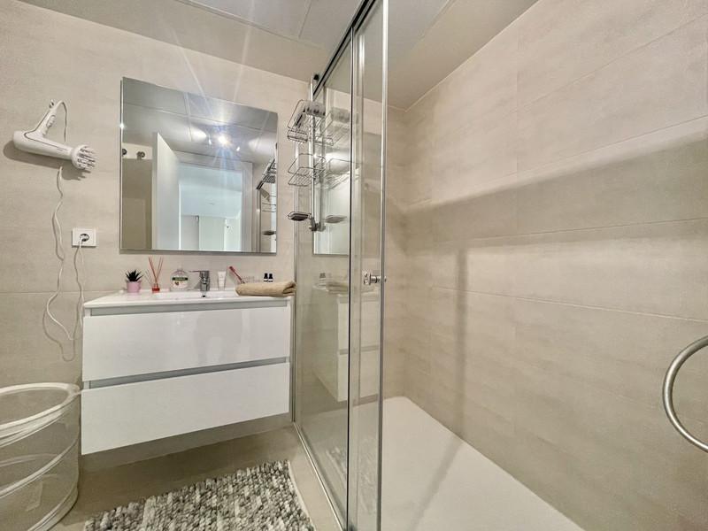Modern Apartment in Vanian Gardens, Estepona