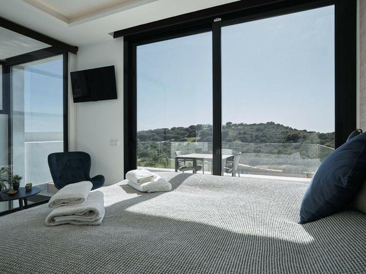 Detached Villa 4 Bedrooms 2 Bathrooms in Cabopino