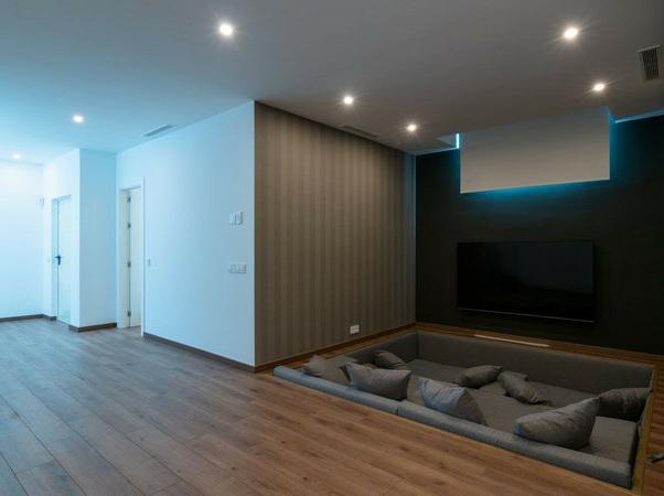 Townhouse 5 Bedrooms 3 Bathrooms in Cabopino