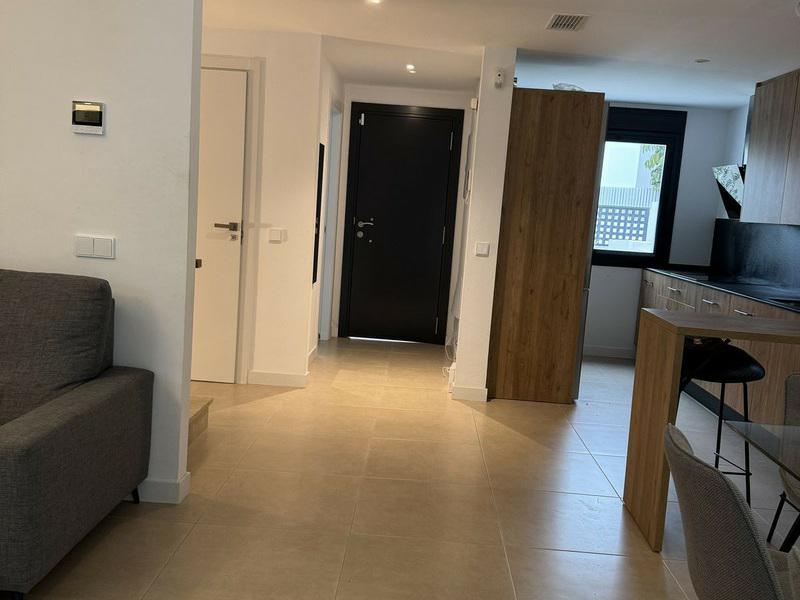 Modern Townhouse in El Paraíso – Long Term Rental