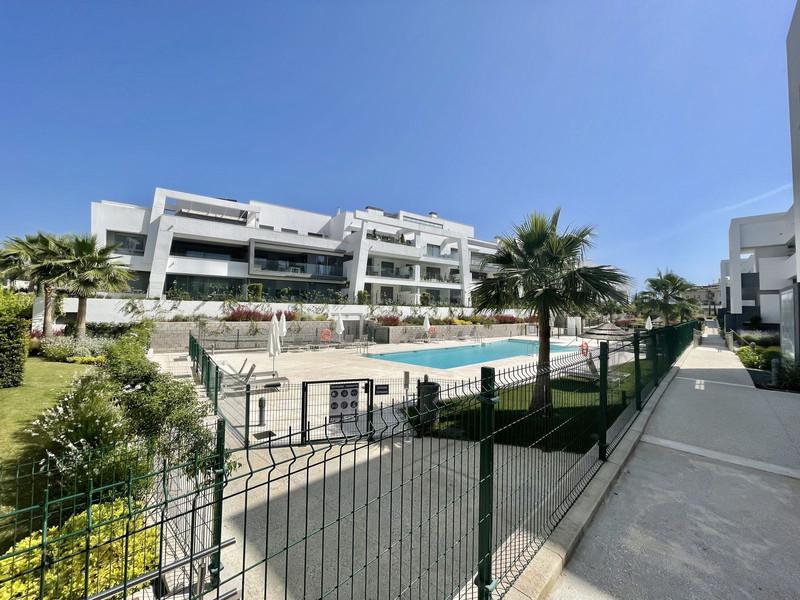 Modern Apartment in Vanian Gardens, Estepona