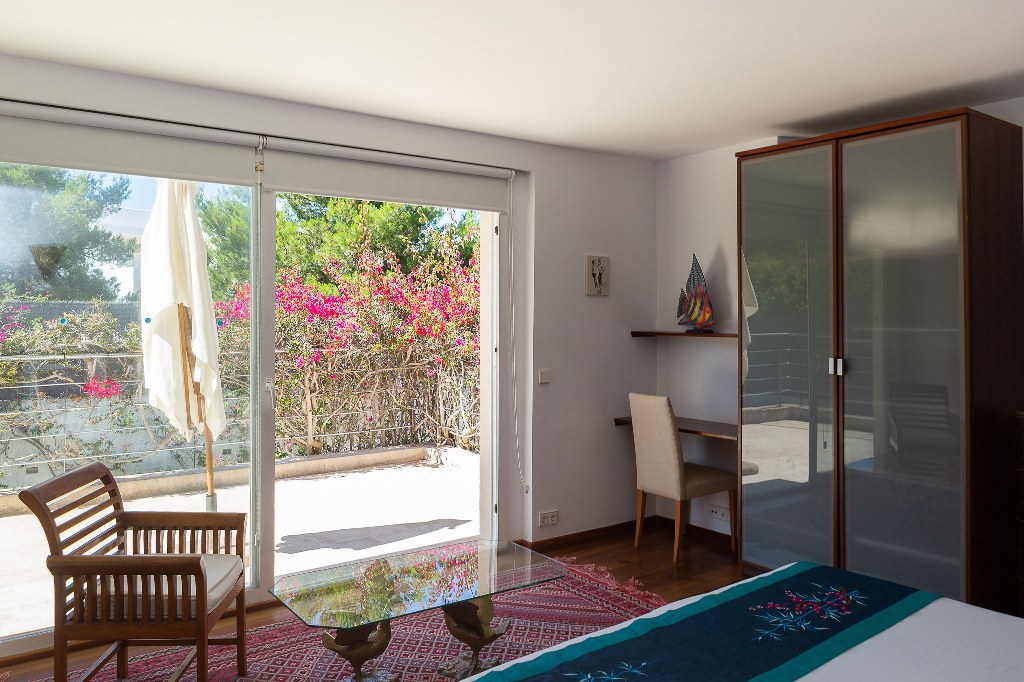 Detached Villa 5 Bedrooms 4 Bathrooms in Guadalmina Alta