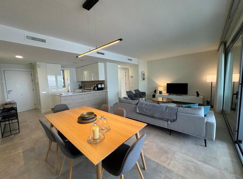 Middle Floor Apartment 3 Bedrooms 2 Bathrooms in Estepona