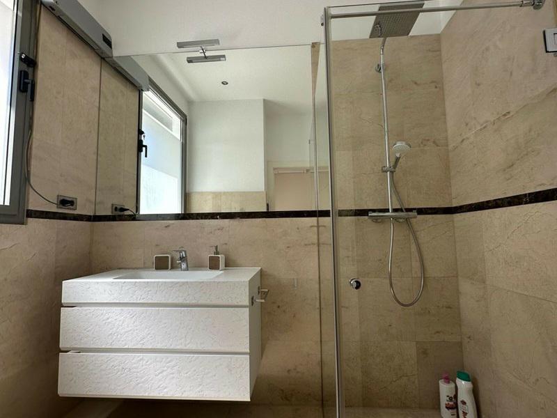 Detached Villa 5 Bedrooms 4 Bathrooms in La Quinta