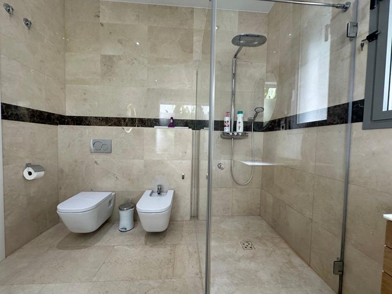 Detached Villa 5 Bedrooms 4 Bathrooms in La Quinta