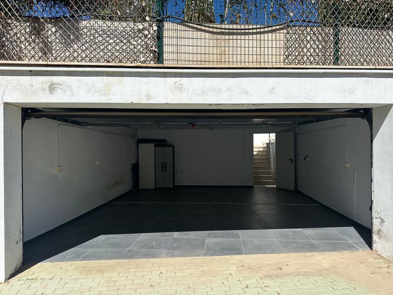 Detached Villa 5 Bedrooms 4 Bathrooms in La Quinta