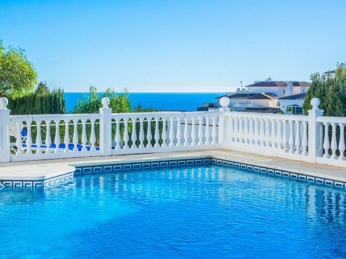 Townhouse 3 Bedrooms 1 Bathroom in Málaga