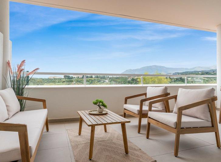 Middle Floor Apartment 3 Bedrooms 2 Bathrooms in Cancelada