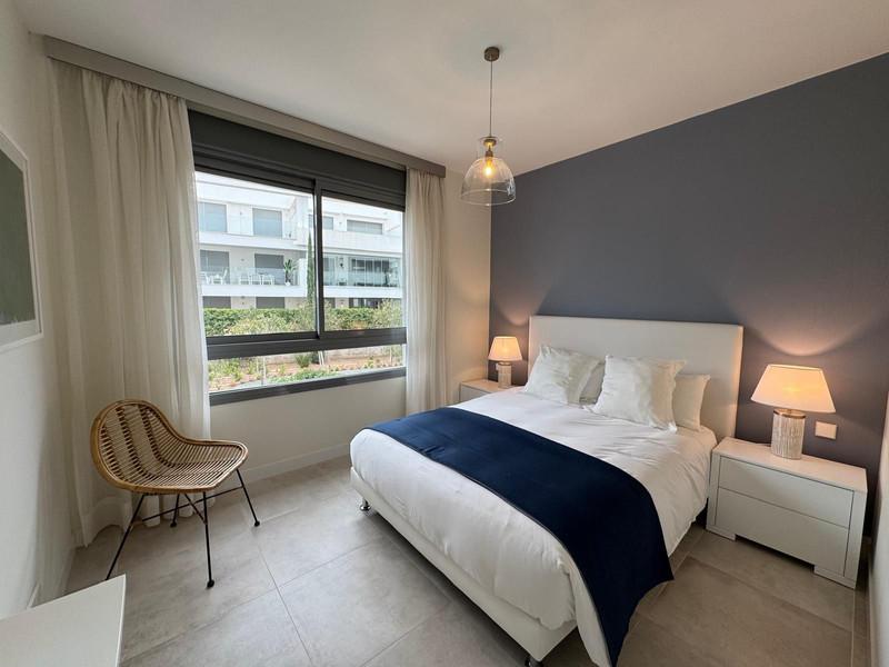 Middle Floor Apartment 3 Bedrooms 2 Bathrooms in Estepona