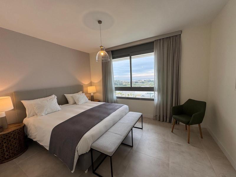 Middle Floor Apartment 3 Bedrooms 2 Bathrooms in Estepona