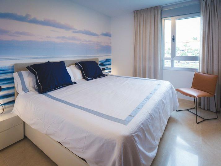 Penthouse Duplex 3 Bedrooms 1 Bathroom in Estepona