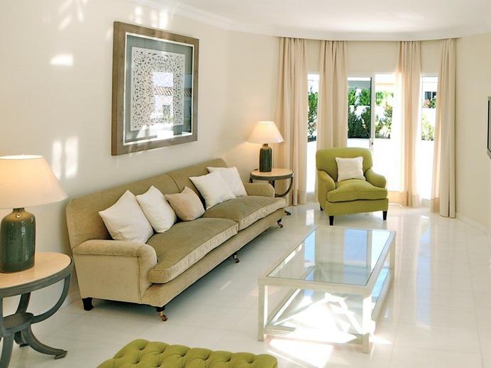 Top Floor Apartment 2 Bedrooms 1 Bathroom in The Golden Mile
