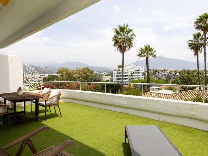 Middle Floor Apartment 2 Bedrooms 1 Bathroom in Guadalmina Alta