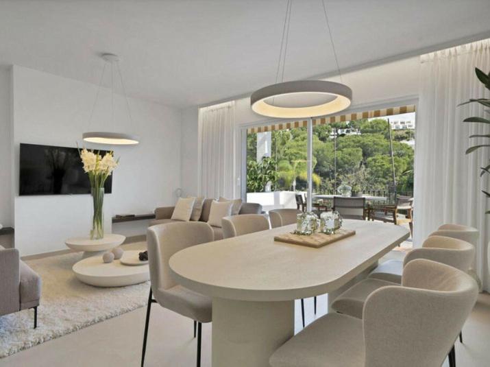 Penthouse Duplex 3 Bedrooms 1 Bathroom in La Quinta Hills