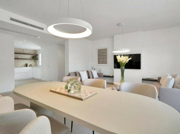 Penthouse Duplex 3 Bedrooms 1 Bathroom in La Quinta Hills
