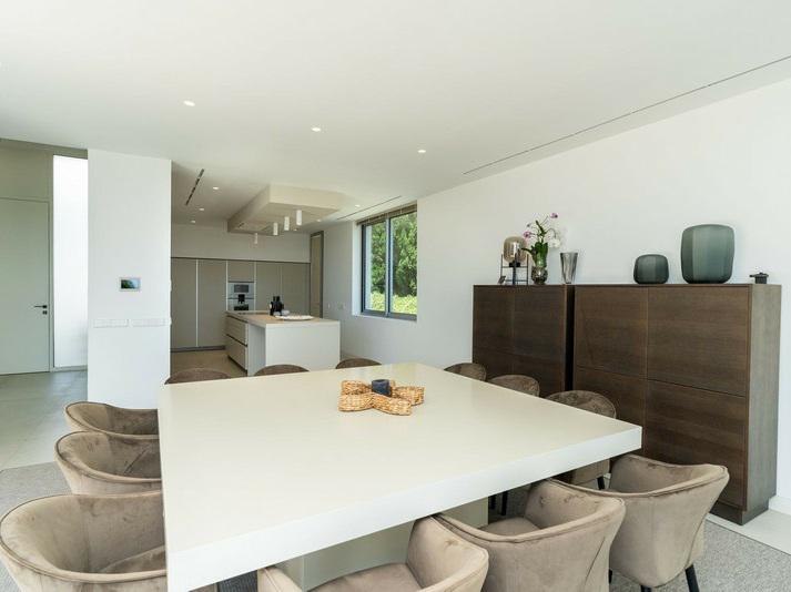 Detached Villa 5 Bedrooms 4 Bathrooms in Los Flamingos