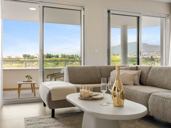 Middle Floor Apartment 3 Bedrooms 2 Bathrooms in Cancelada