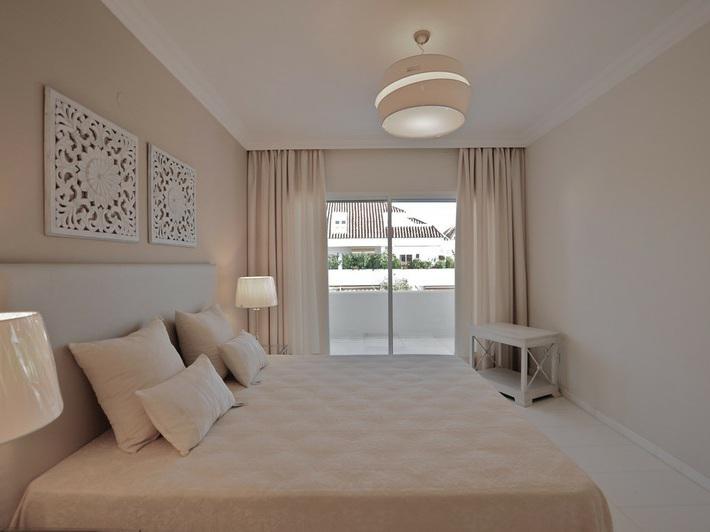 Top Floor Apartment 2 Bedrooms 1 Bathroom in The Golden Mile