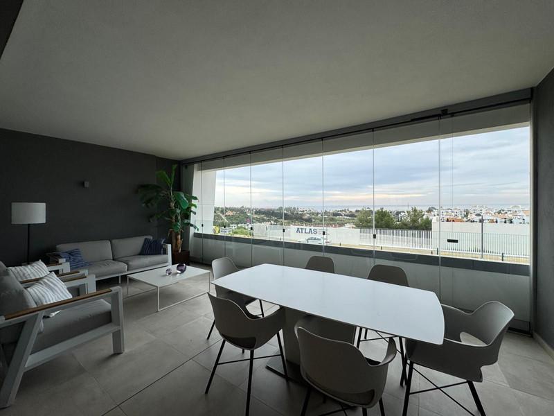 Middle Floor Apartment 3 Bedrooms 2 Bathrooms in Estepona