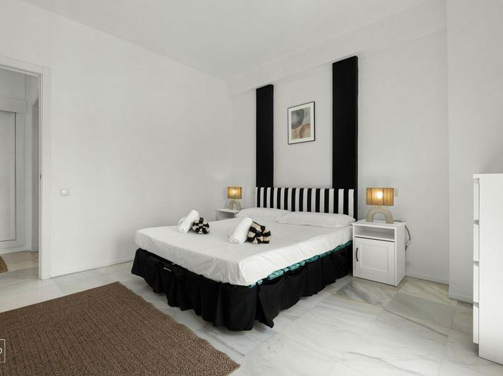 Penthouse 1 Bedroom 1 Bathroom in Puerto Banús