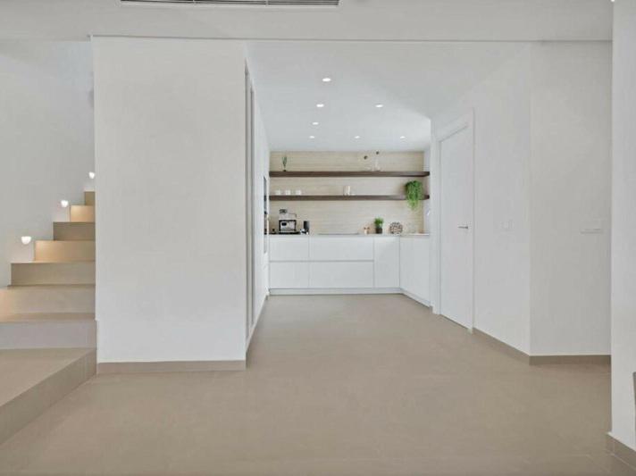Penthouse Duplex 3 Bedrooms 1 Bathroom in La Quinta Hills