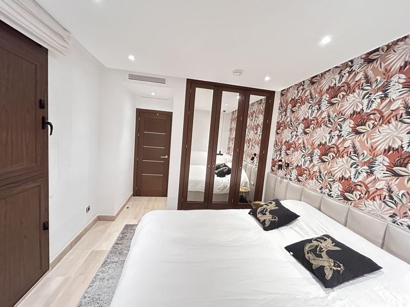 Ground Floor Apartment 2 Bedrooms 2 Bathrooms in Estepona