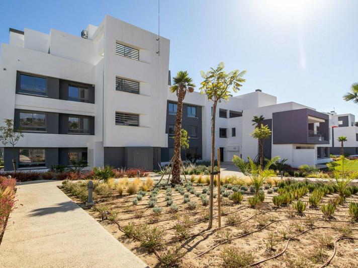 Middle Floor Apartment 3 Bedrooms 2 Bathrooms in Estepona