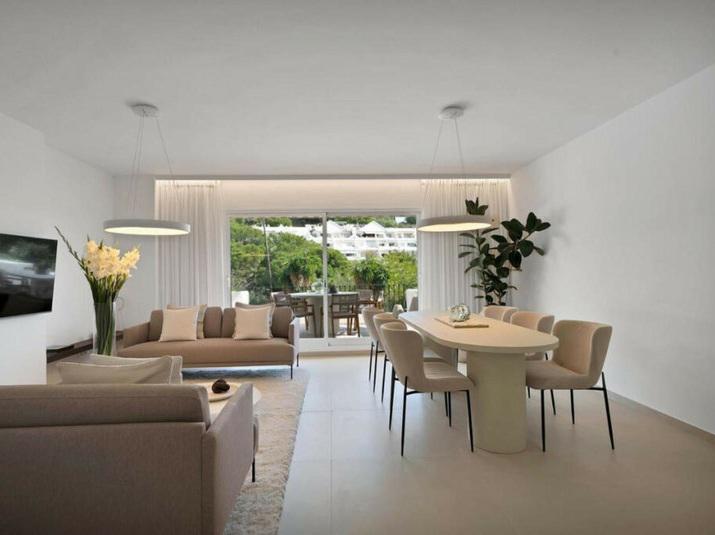 Penthouse Duplex 3 Bedrooms 1 Bathroom in La Quinta Hills