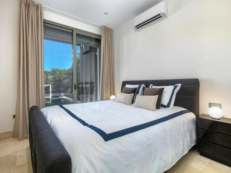 Detached Villa 5 Bedrooms 4 Bathrooms in La Quinta