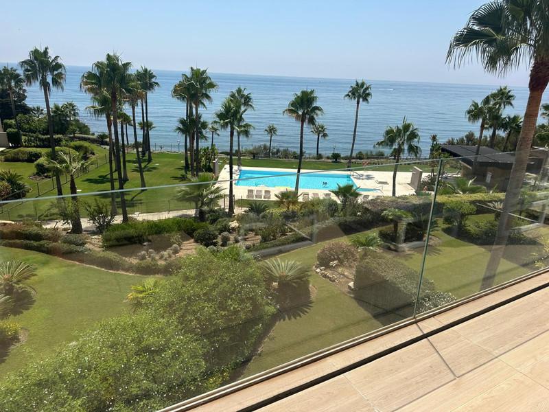 Penthouse Duplex 3 Bedrooms 1 Bathroom in Estepona
