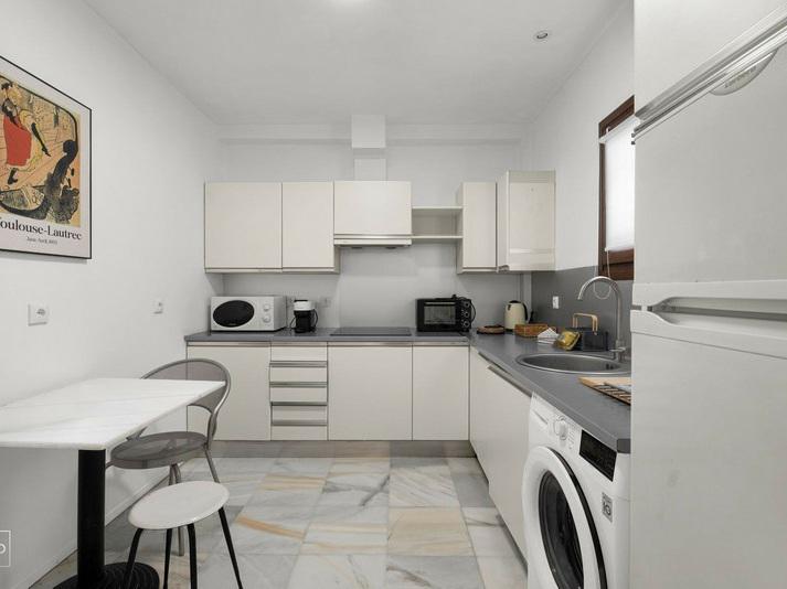 Penthouse 1 Bedroom 1 Bathroom in Puerto Banús