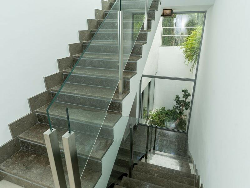 Detached Villa 5 Bedrooms 4 Bathrooms in Los Flamingos