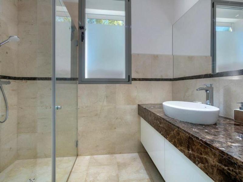 Detached Villa 5 Bedrooms 4 Bathrooms in La Quinta