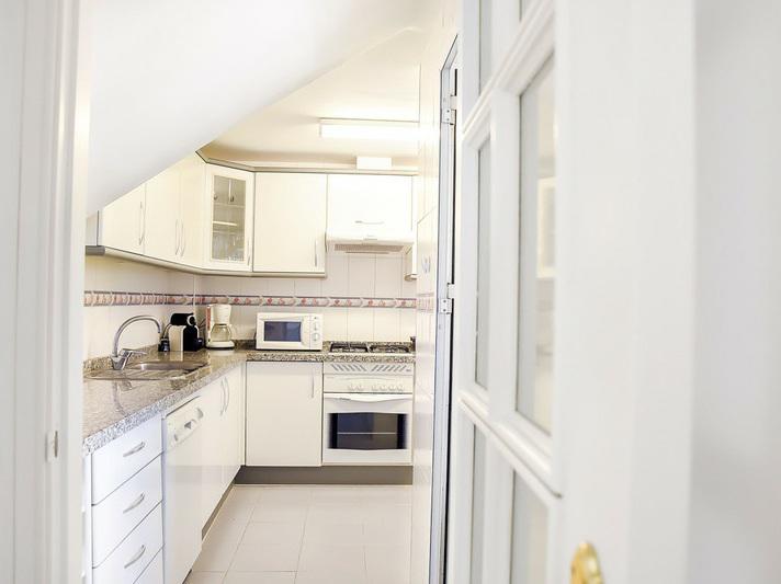 Penthouse 3 Bedrooms 2 Bathrooms in Guadalmina Baja