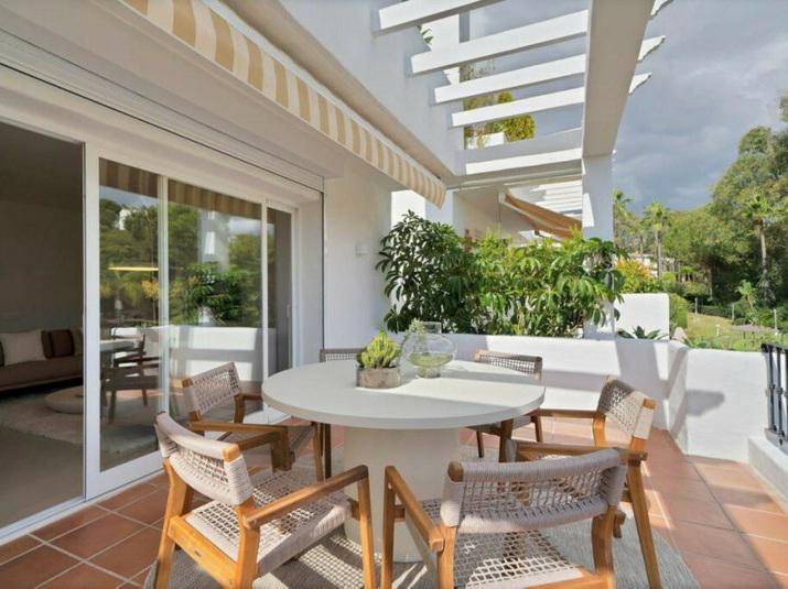 Penthouse Duplex 3 Bedrooms 1 Bathroom in La Quinta Hills