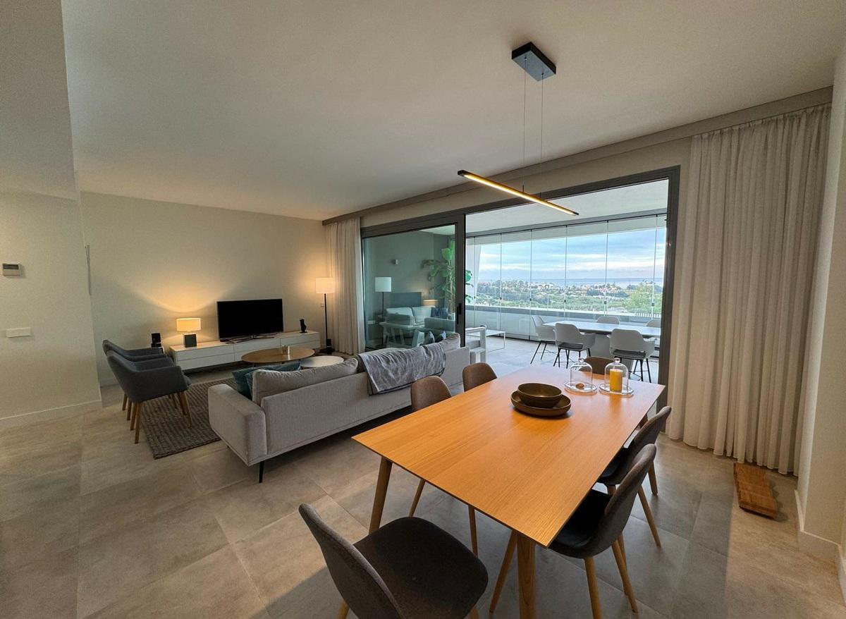 Middle Floor Apartment 3 Bedrooms 2 Bathrooms in Estepona