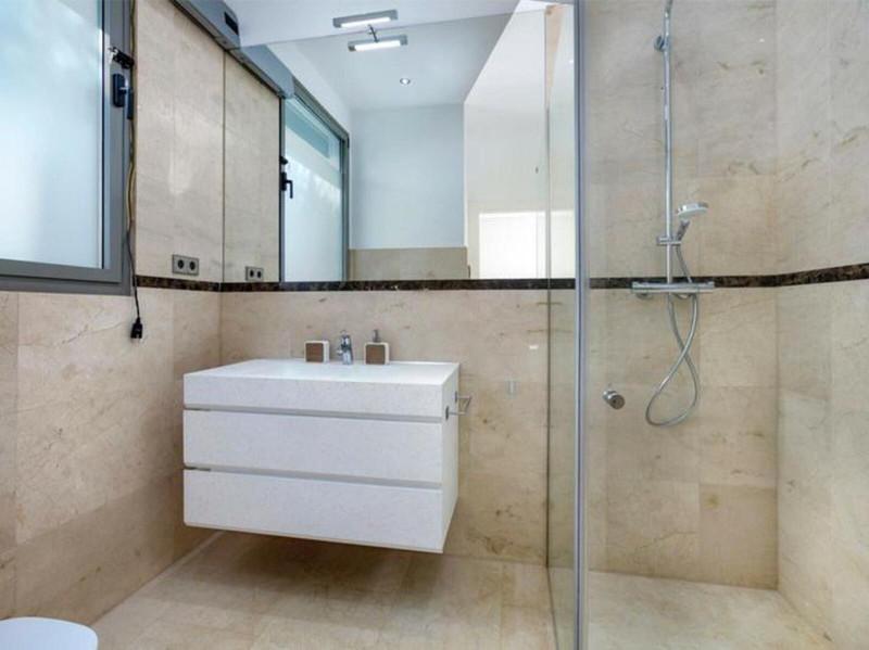 Detached Villa 5 Bedrooms 4 Bathrooms in La Quinta